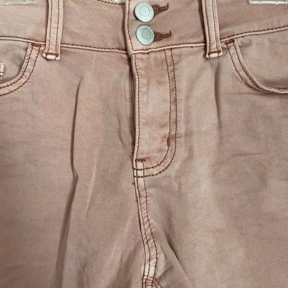 𝅺SOL. Blush Low Rise Midi Double Button Denim Shorts - Size 15 - Picture 4 of 5